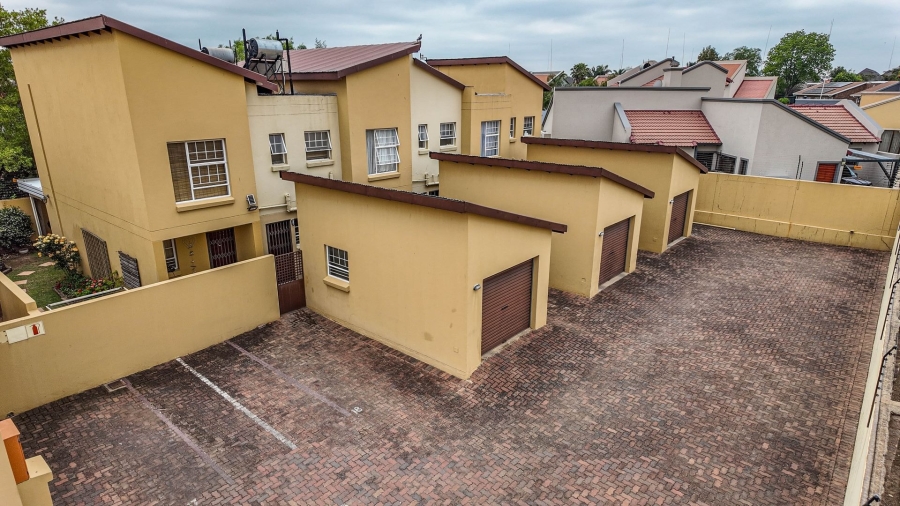 3 Bedroom Property for Sale in Rynfield Gauteng