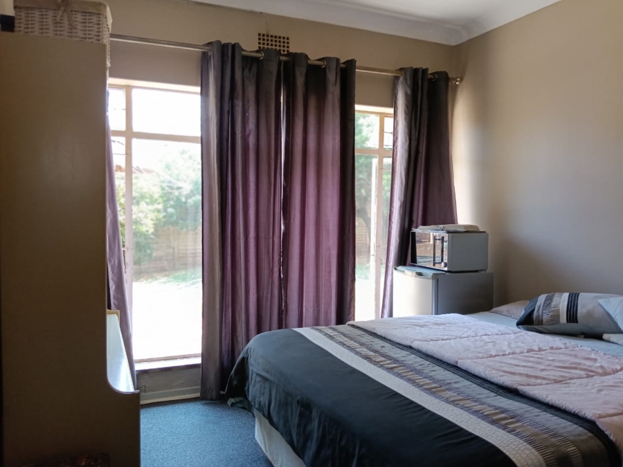 4 Bedroom Property for Sale in Greenhills Gauteng