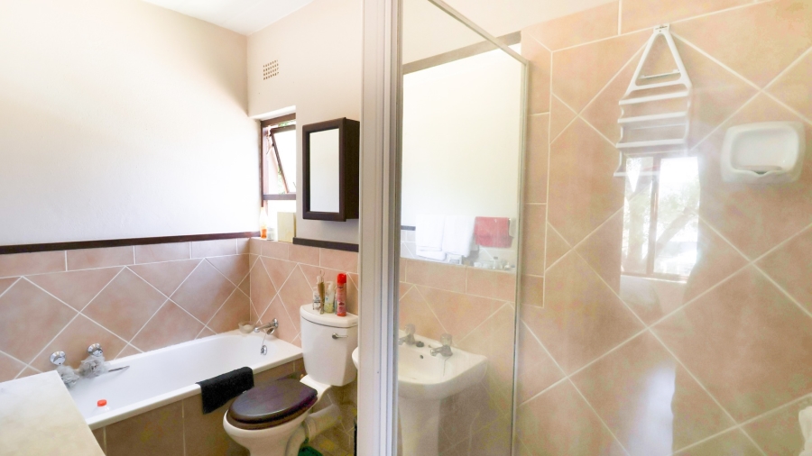 1 Bedroom Property for Sale in Douglasdale Gauteng