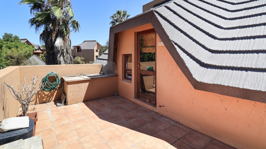 1 Bedroom Property for Sale in Douglasdale Gauteng