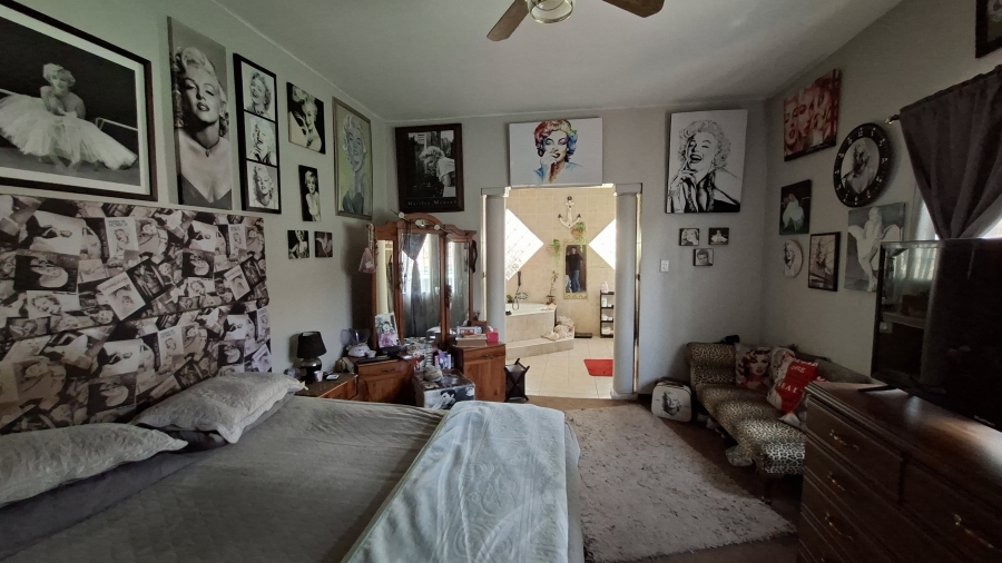 5 Bedroom Property for Sale in Dalview Gauteng