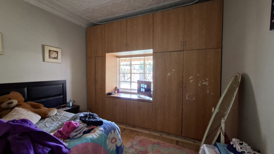 5 Bedroom Property for Sale in Dalview Gauteng