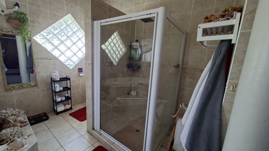 5 Bedroom Property for Sale in Dalview Gauteng