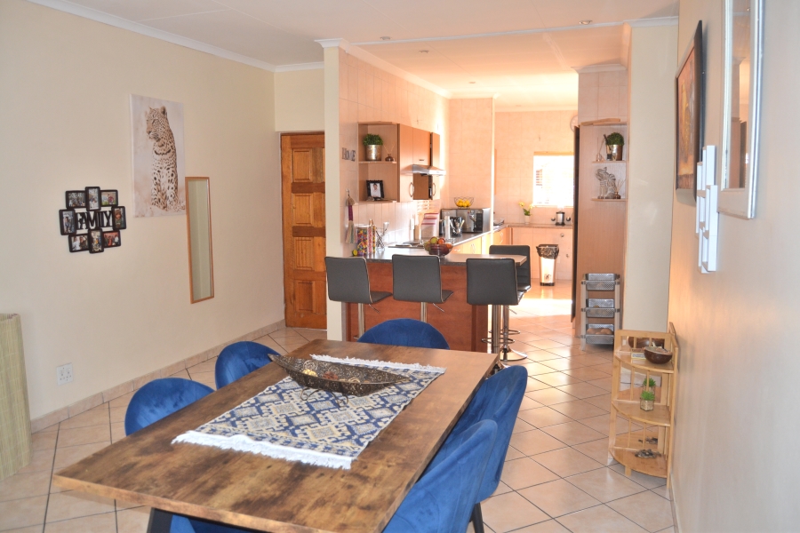 3 Bedroom Property for Sale in Thatchfield Estate Gauteng