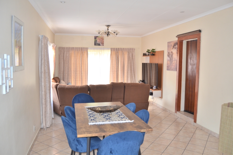 3 Bedroom Property for Sale in Thatchfield Estate Gauteng