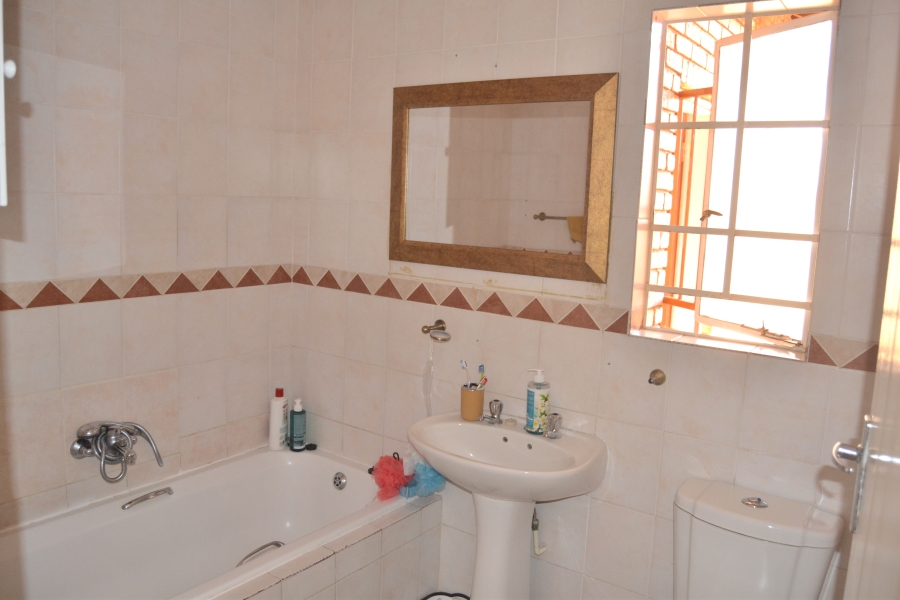 3 Bedroom Property for Sale in Thatchfield Estate Gauteng