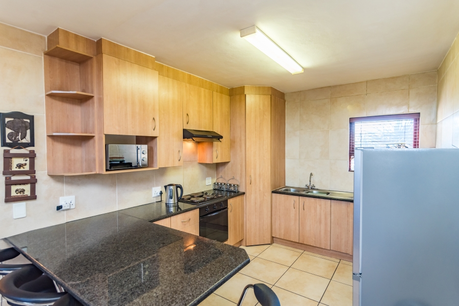 3 Bedroom Property for Sale in Sugar Bush Estate Gauteng