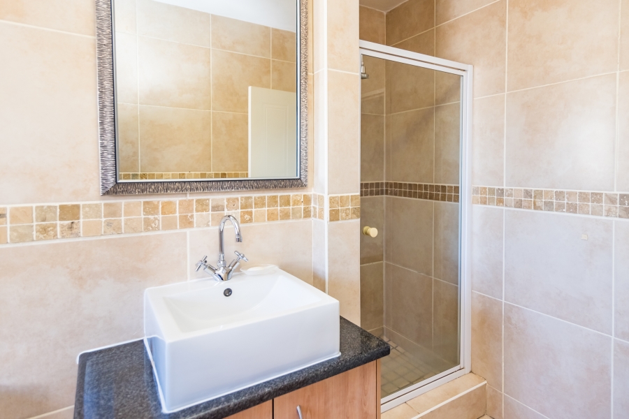 3 Bedroom Property for Sale in Sugar Bush Estate Gauteng