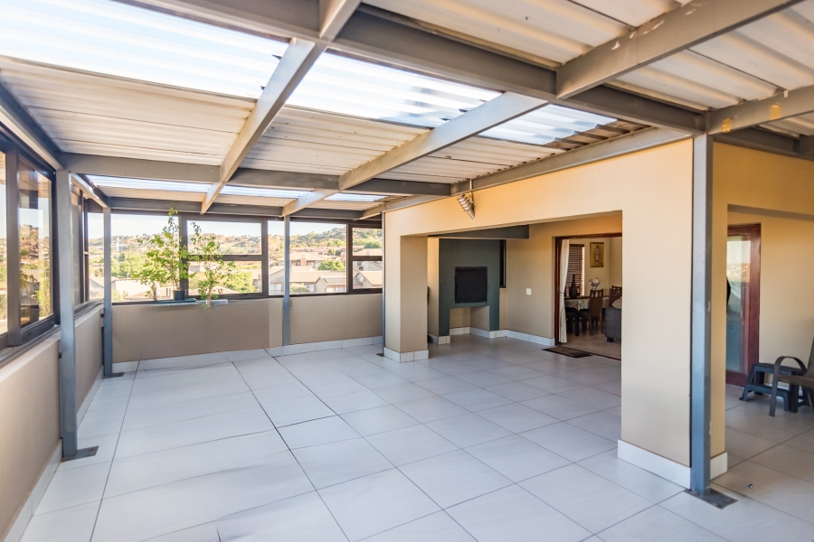 3 Bedroom Property for Sale in Sugar Bush Estate Gauteng