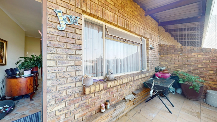 3 Bedroom Property for Sale in Witfield Gauteng