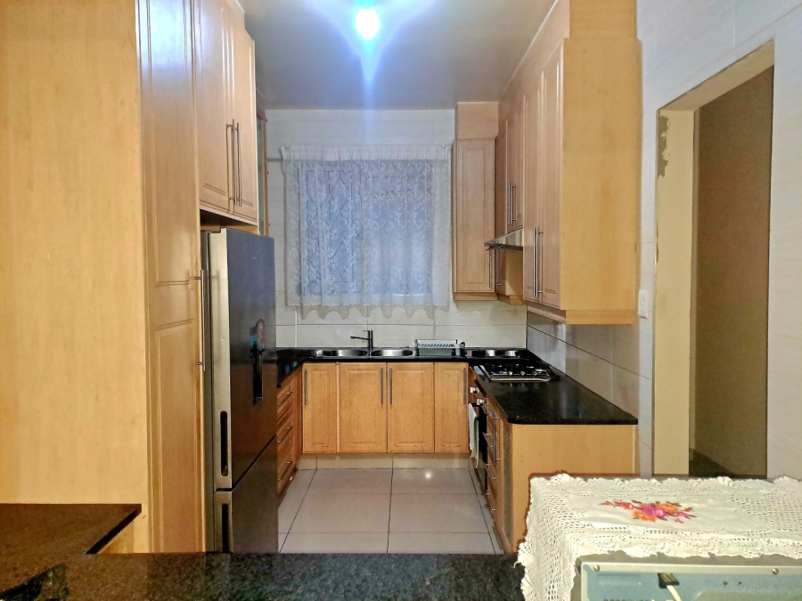 2 Bedroom Property for Sale in Berea Gauteng