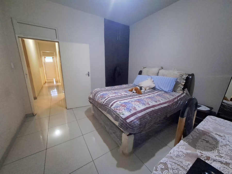 2 Bedroom Property for Sale in Berea Gauteng