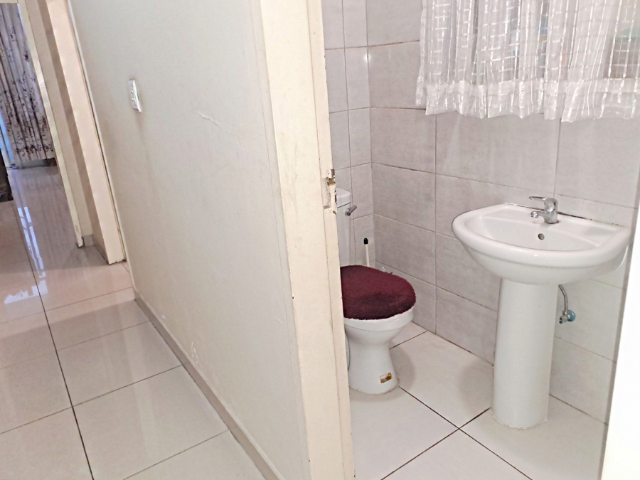 2 Bedroom Property for Sale in Berea Gauteng