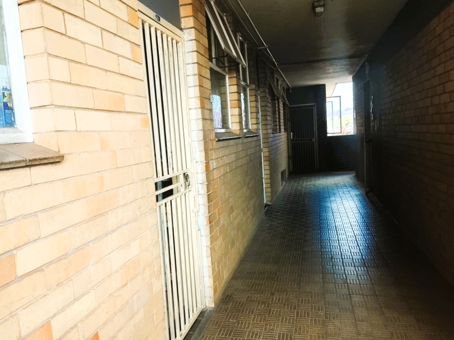 2 Bedroom Property for Sale in Sunnyside Gauteng