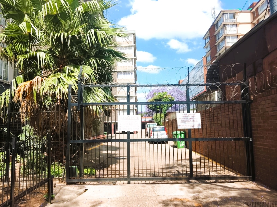 2 Bedroom Property for Sale in Sunnyside Gauteng