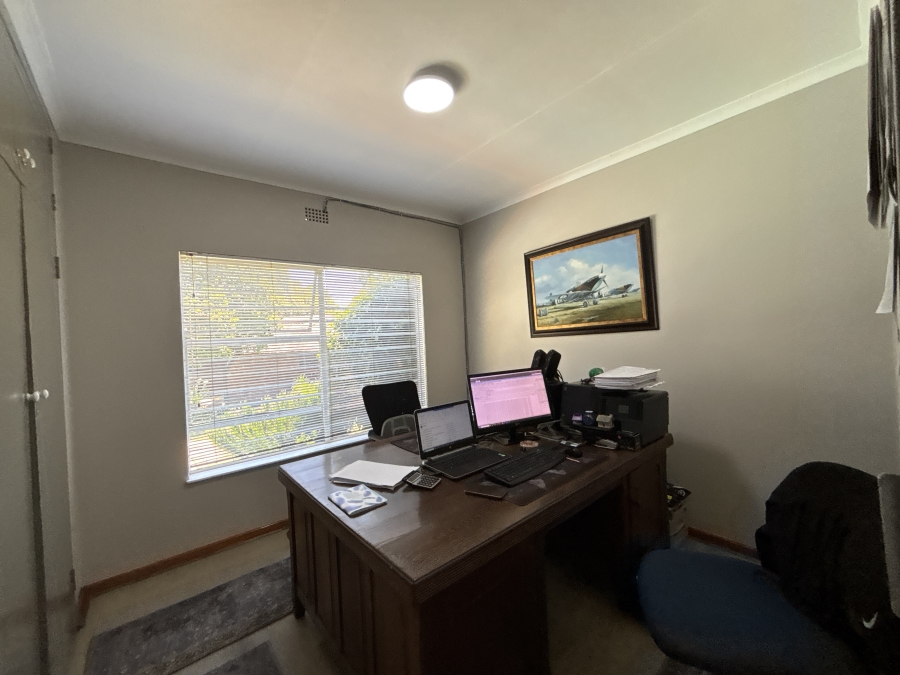 4 Bedroom Property for Sale in Freeway Park Gauteng