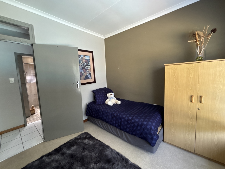 4 Bedroom Property for Sale in Freeway Park Gauteng