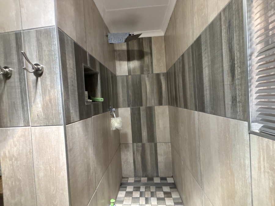 4 Bedroom Property for Sale in Freeway Park Gauteng