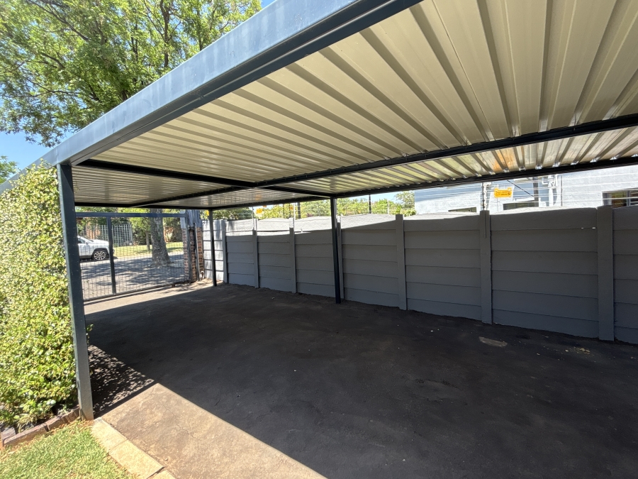 4 Bedroom Property for Sale in Freeway Park Gauteng