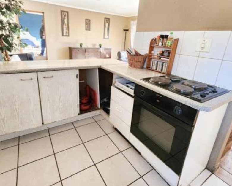 3 Bedroom Property for Sale in Greenhills Gauteng