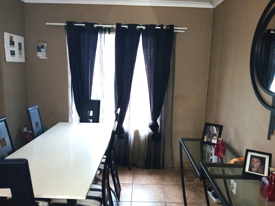 3 Bedroom Property for Sale in Greenhills Gauteng