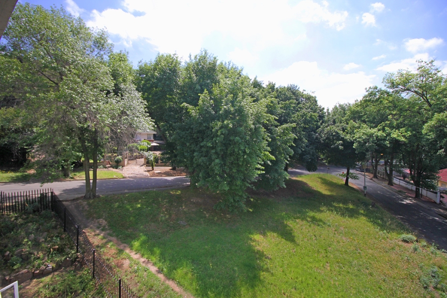 2 Bedroom Property for Sale in Cyrildene Gauteng