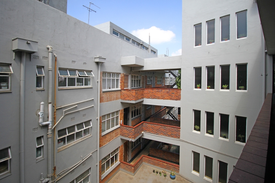 2 Bedroom Property for Sale in Cyrildene Gauteng