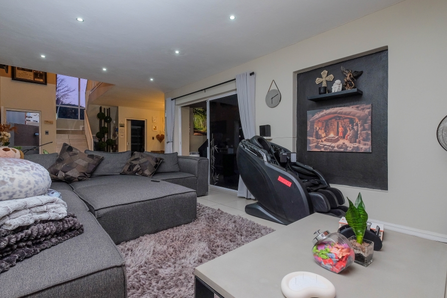 3 Bedroom Property for Sale in Strubensvallei Gauteng