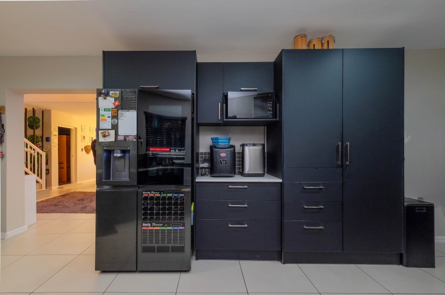 3 Bedroom Property for Sale in Strubensvallei Gauteng