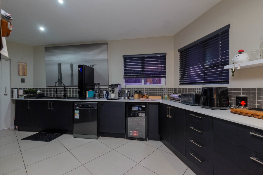 3 Bedroom Property for Sale in Strubensvallei Gauteng