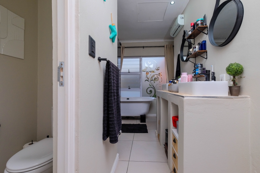 3 Bedroom Property for Sale in Strubensvallei Gauteng