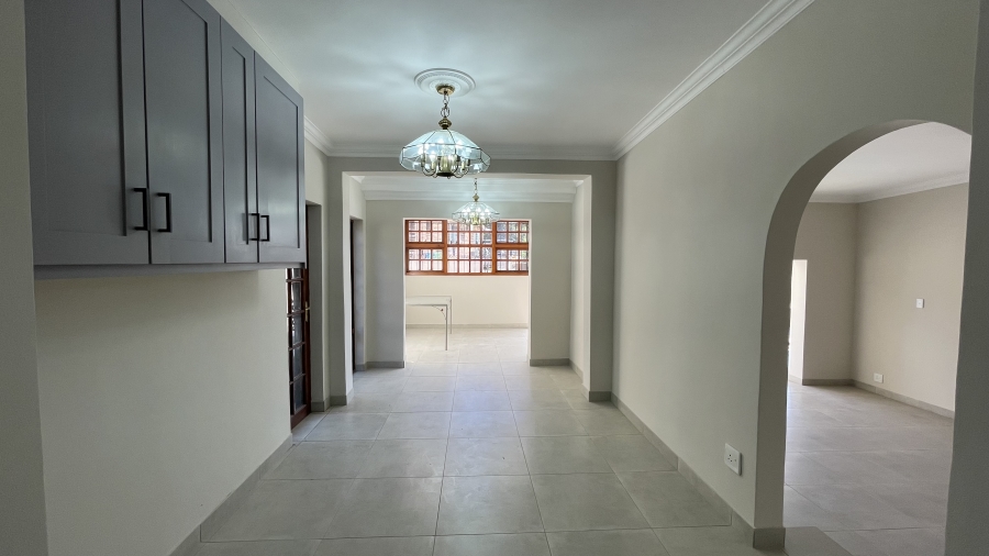 5 Bedroom Property for Sale in Waterkloof Heights Gauteng