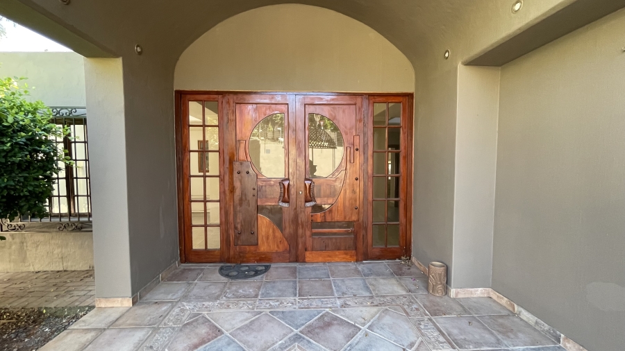 5 Bedroom Property for Sale in Waterkloof Heights Gauteng
