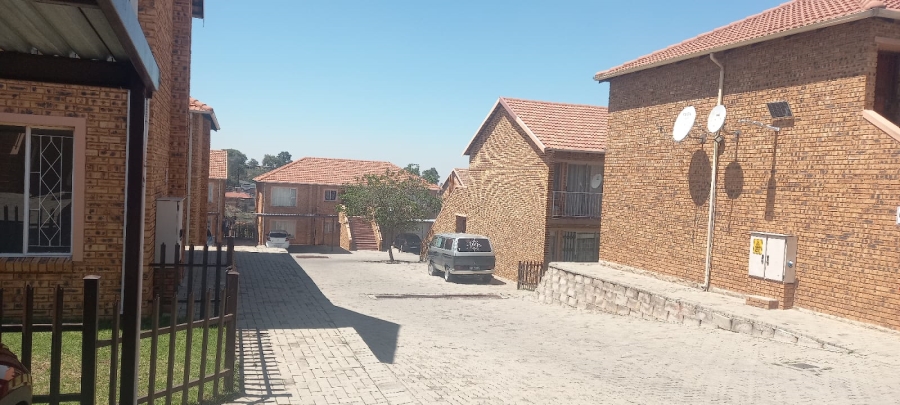 2 Bedroom Property for Sale in Rosettenville Gauteng