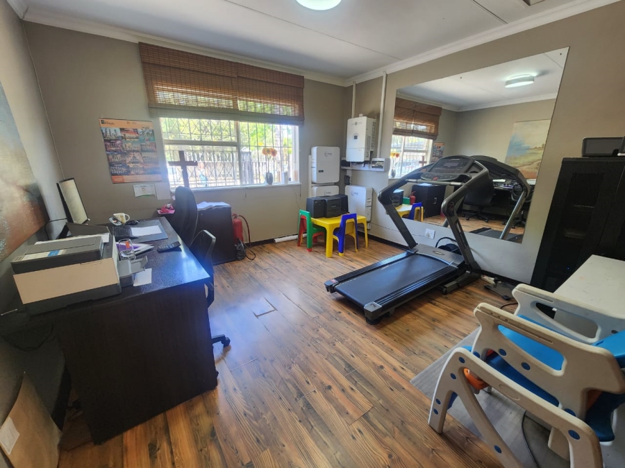 3 Bedroom Property for Sale in Van Riebeeck Park Gauteng