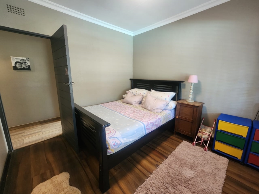 3 Bedroom Property for Sale in Van Riebeeck Park Gauteng