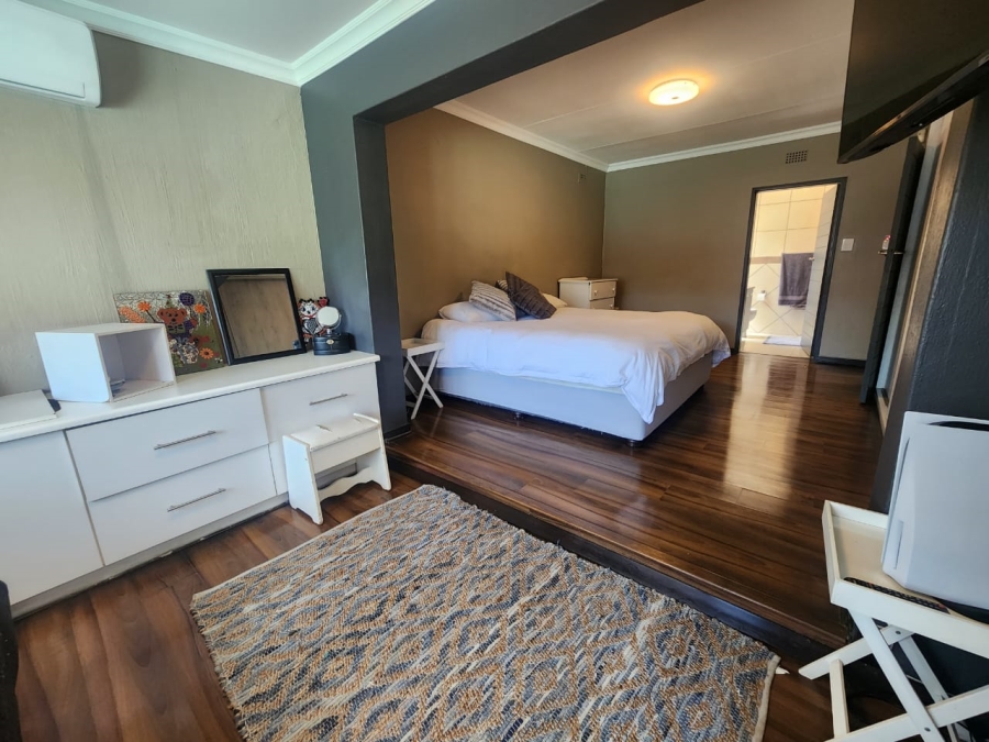 3 Bedroom Property for Sale in Van Riebeeck Park Gauteng
