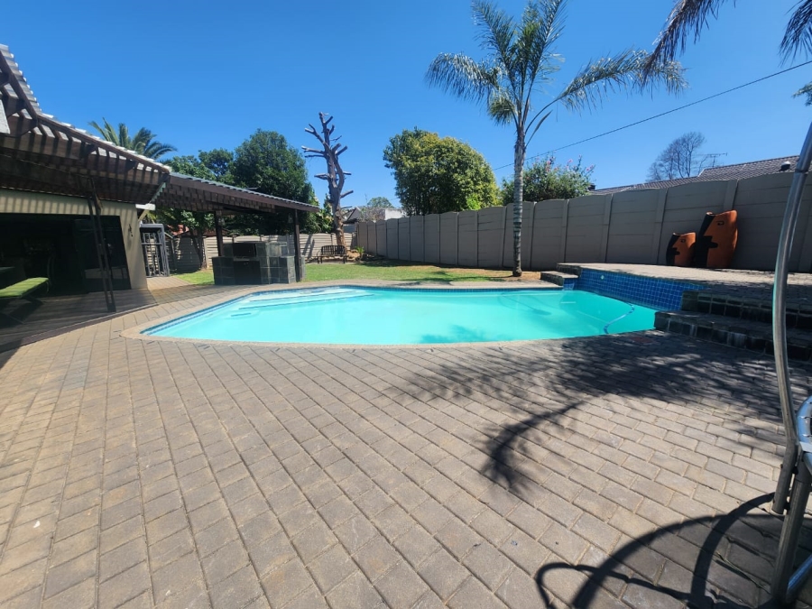3 Bedroom Property for Sale in Van Riebeeck Park Gauteng