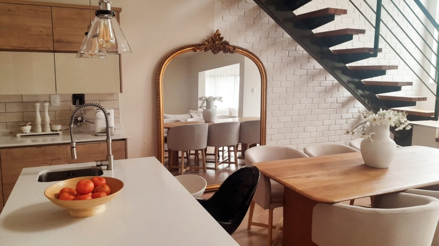 5 Bedroom Property for Sale in Amorosa Gauteng