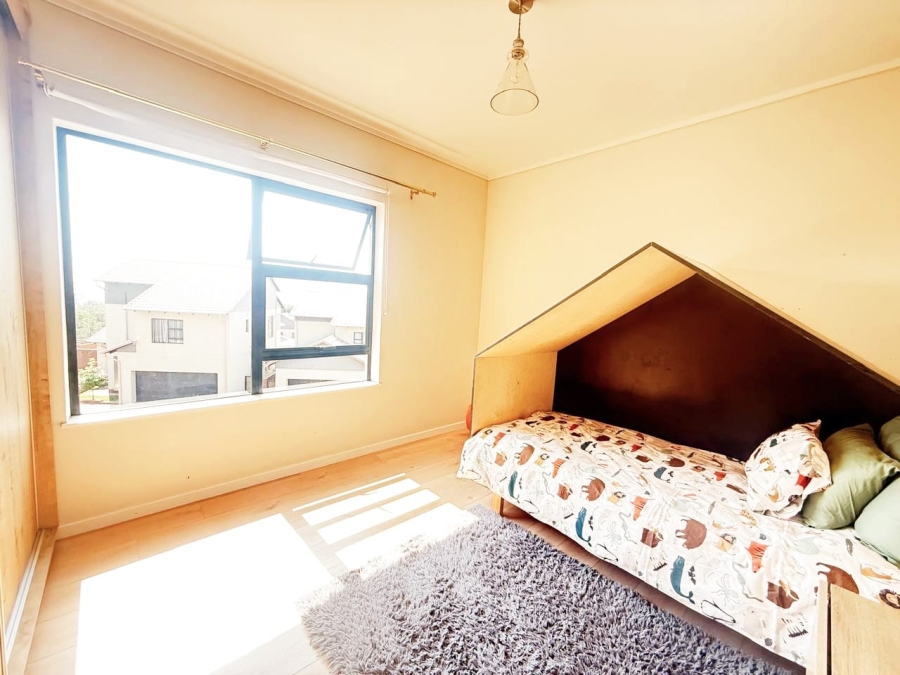 5 Bedroom Property for Sale in Amorosa Gauteng