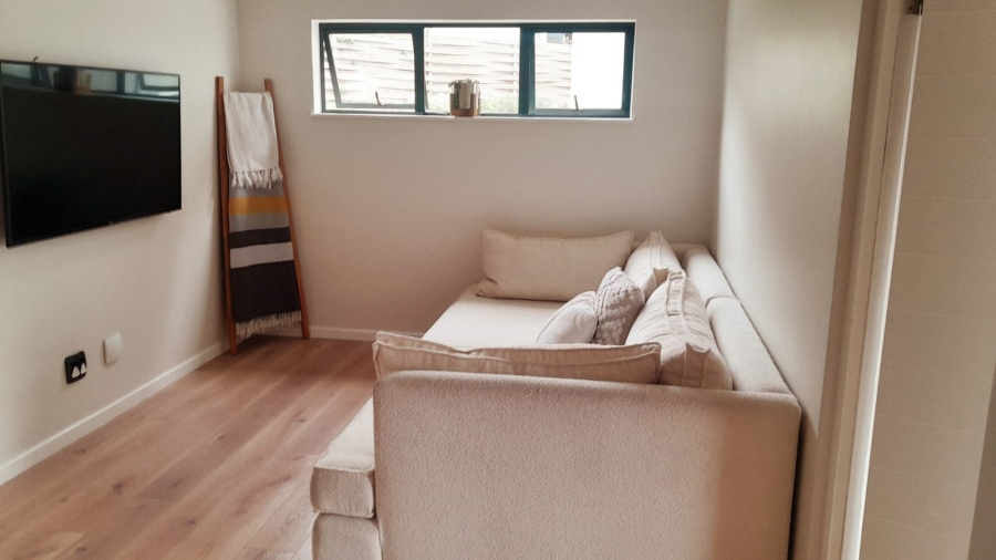 5 Bedroom Property for Sale in Amorosa Gauteng