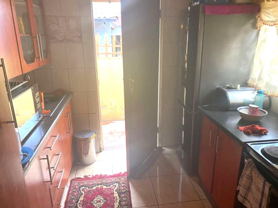 6 Bedroom Property for Sale in Siluma View Gauteng