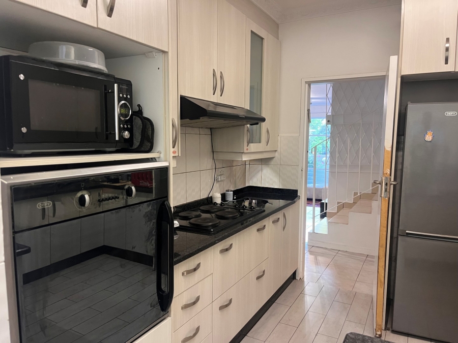 3 Bedroom Property for Sale in Glenhazel Gauteng