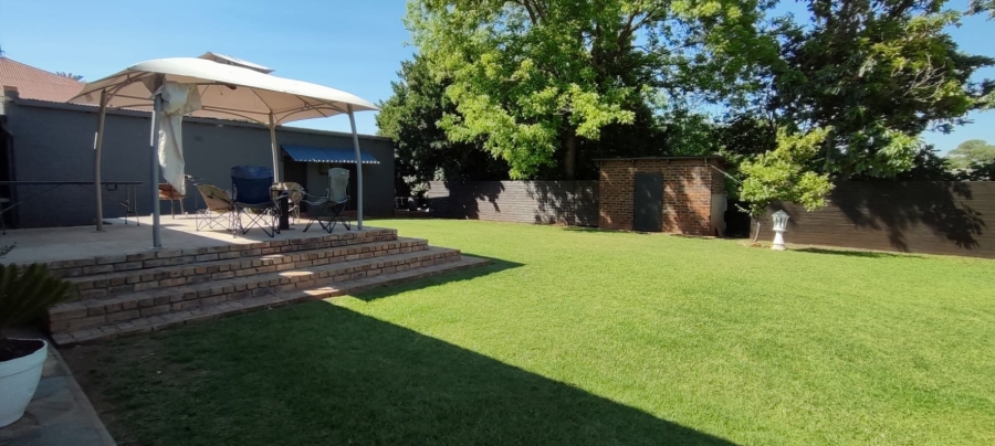 2 Bedroom Property for Sale in Monument Gauteng