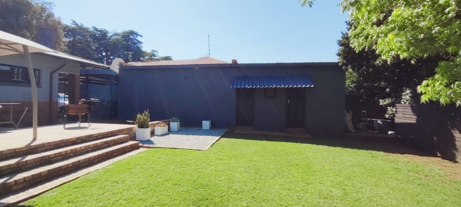 2 Bedroom Property for Sale in Monument Gauteng