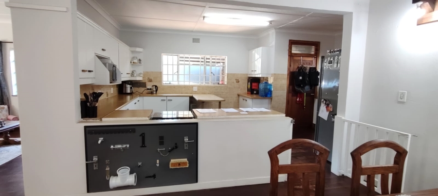 2 Bedroom Property for Sale in Monument Gauteng