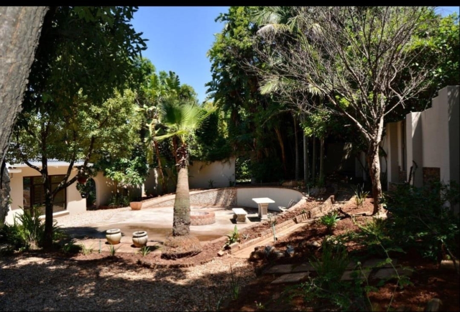 5 Bedroom Property for Sale in Eastwood Gauteng