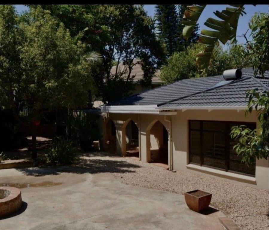 5 Bedroom Property for Sale in Eastwood Gauteng