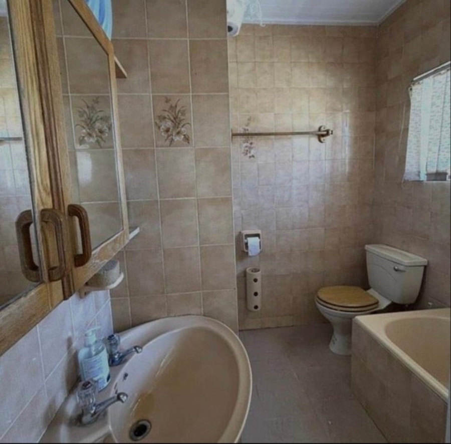 5 Bedroom Property for Sale in Eastwood Gauteng