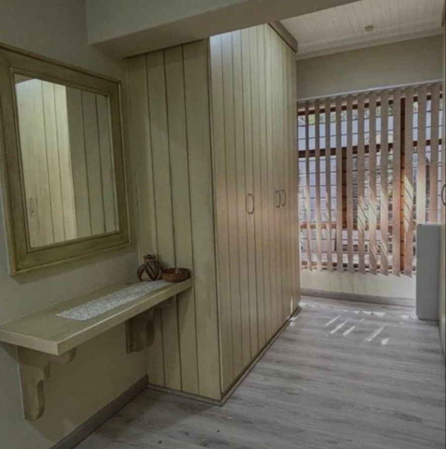 5 Bedroom Property for Sale in Eastwood Gauteng